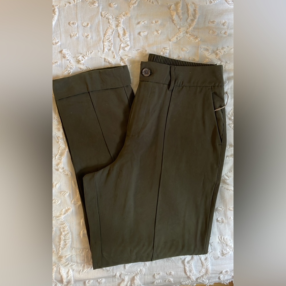 Business casual pant/slacks